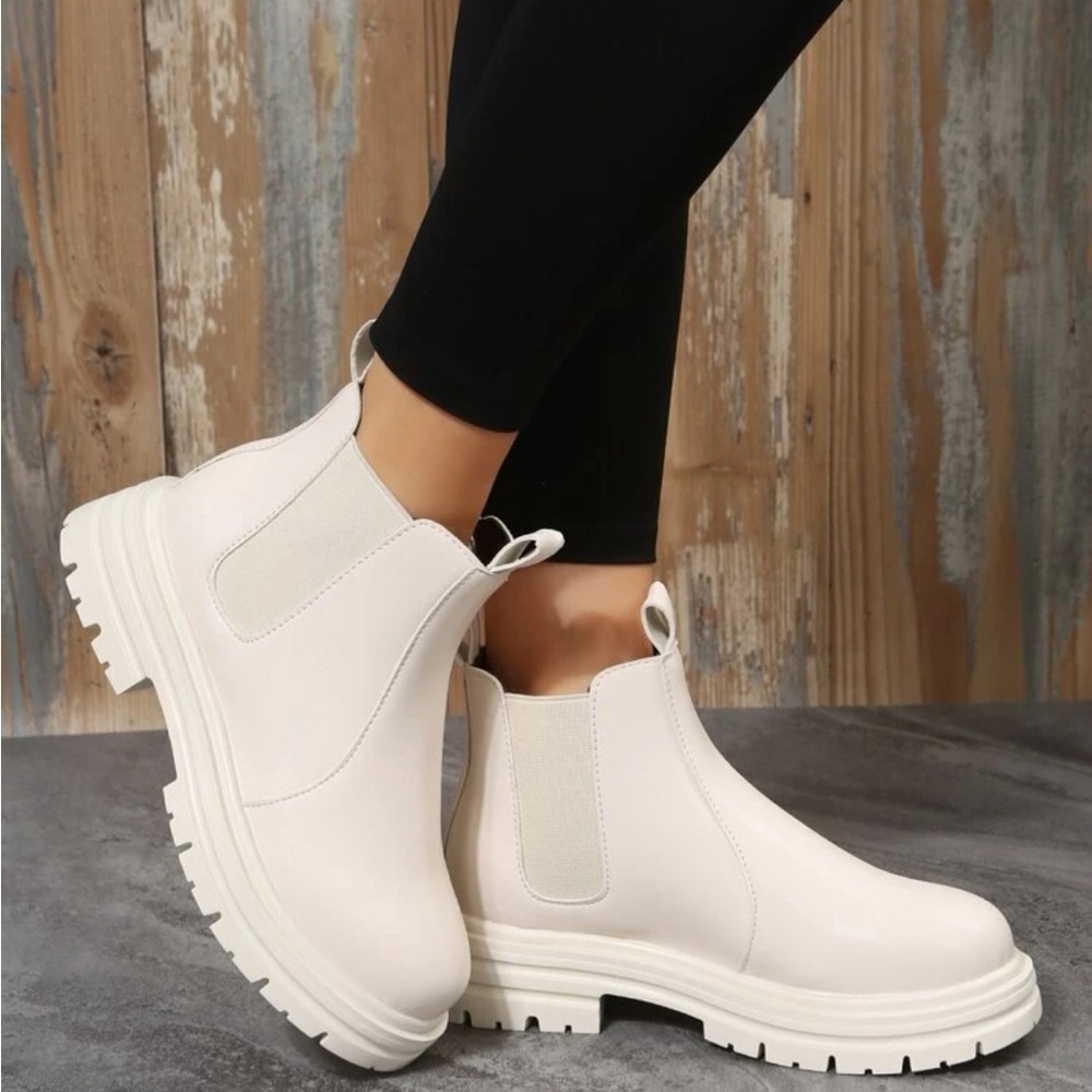 Fashion Nova Boots 💓